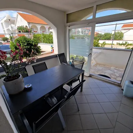 By The Sea - 25042 Apartman Vir