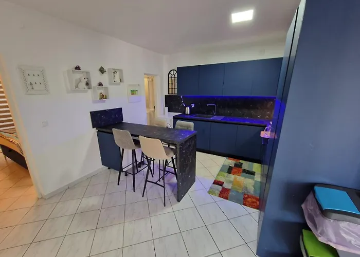 By The Sea - 25042 Apartman *
