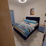 Appartamento By The Sea - 25042 Vir
